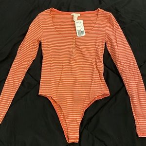 NWT Forever 21 coral/cream Striped bodysuit size small